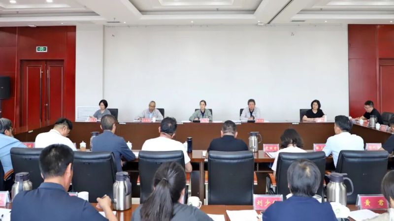省物產集團黨委書記、董事長劉玲講授樹立和踐行正確政績觀學習教育專題黨課