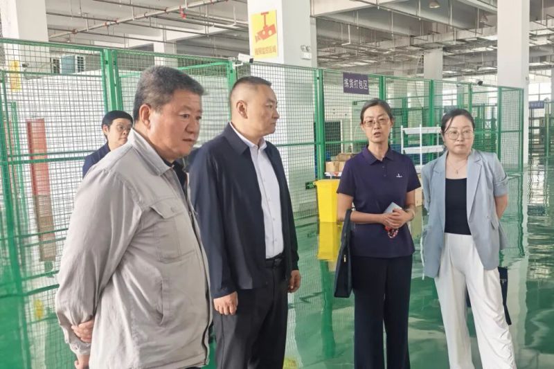 省國資委副主任王軍一行蒞臨集團所屬臨空公司調研